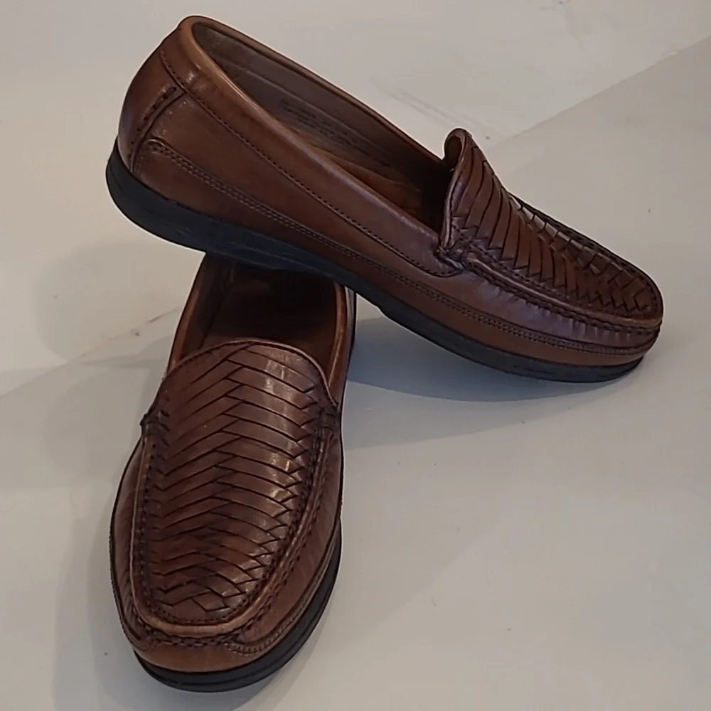 Dockers Basket Woven Leather Slip-On Classic Slide in Embossed Penny Loafer